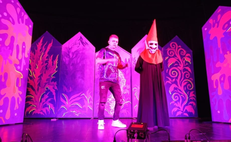 Spektakl profilaktyczny "W pustyni i w Sieci"