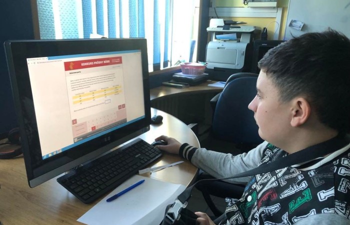 W dniach 8-10 listopada uczniowie klas 3-8 naszej szkoły uczestniczyli w Międzynarodowym Konkursie Informatycznym 