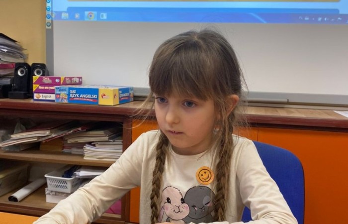 4 marca po raz kolejny nasza szkoła otworzyła swoje podwoje dla przyszłych uczniów. Dzieci i ich rodzice mogli przekonać się, że szkoła to nie tylko nauka, ale też świetna zabawa.
Po przekroczeniu progu naszej 