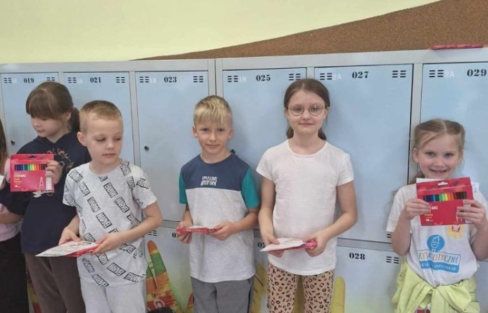 Z radością przedstawiamy wyniki konkursu plastycznego na Najpiękniejszą Kartkę Wielkanocną. Wszystkim uczestnikom konkursu oraz laureatom serdecznie gratulujemy. 
Wybór zwycięzców był trudny, ponieważ wszystkie prace były przepiękne i oryginalne. 