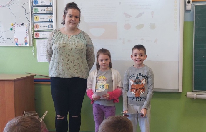 Z radością przedstawiamy wyniki konkursu plastycznego na Najpiękniejszą Kartkę Wielkanocną. Wszystkim uczestnikom konkursu oraz laureatom serdecznie gratulujemy. 
Wybór zwycięzców był trudny, ponieważ wszystkie prace były przepiękne i oryginalne. 