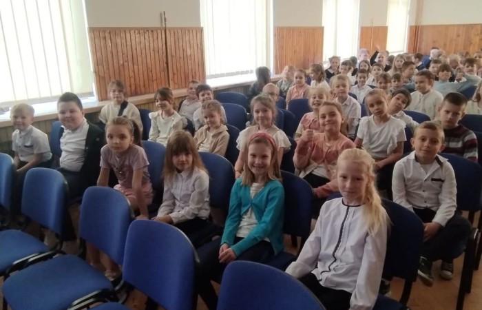 Dziś naszą szkołę odwiedził Zespół Folklorystyczny 