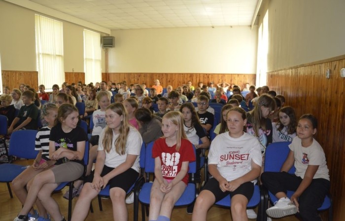 Uczniowie klasy 5 b, dzięki współpracy z Pasłęckim Towarzystwem Przyjaciół Kultury, już po raz drugi wzięli udział w projekcie 