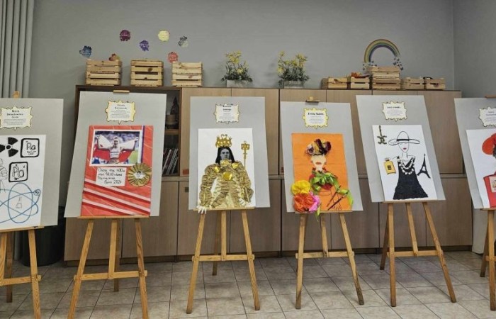 Uczennice klas 4-5 w ramach projektu S.Z.U.M. zaprezentowały „Galerie Inspirujących Kobiet” podczas zajęć z kreatywności. Była to wspaniała okazja do wprowadzenia w świat wartości takich jak szacunek, wdzięczność i docenianie roli kobiet w społeczeństwie. Zaplanowane aktywności nie tylko wzbogaciły wiedzę, ale także rozwinęły wśród uczniów umiejętności społeczne i artystyczne. Plakaty zostały wykonane techniką collage czyli techniką artystyczną polegającą na formowaniu kompozycji z różnych materiałów i tworzyw - gazet, tkanin, fotografii, drobnych przedmiotów codziennego użytku itp.Prace plastyczne ukazują kobiety wykształcone, silne, zdecydowane, które osiągnęły sukces, odmieniły świat i mogą stać się motywacją  do działania w dzisiejszych czasach.