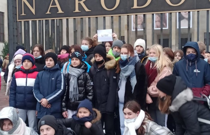 W dniach 9-11 grudnia 2021 uczniowie klas 7b i 7c uczestniczyli w wycieczce do stolicy Polski w ramach projektu Ministerstwa Edukacji i Nauki 