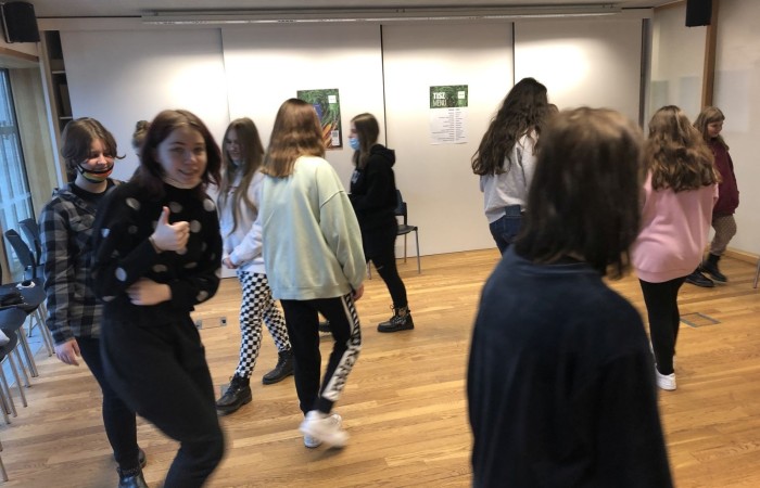 W dniach 9-11 grudnia 2021 uczniowie klas 7b i 7c uczestniczyli w wycieczce do stolicy Polski w ramach projektu Ministerstwa Edukacji i Nauki 