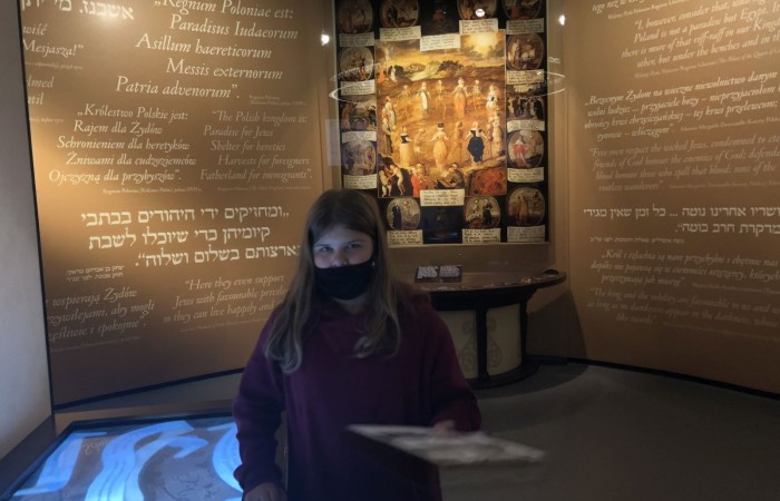 W dniach 9-11 grudnia 2021 uczniowie klas 7b i 7c uczestniczyli w wycieczce do stolicy Polski w ramach projektu Ministerstwa Edukacji i Nauki 