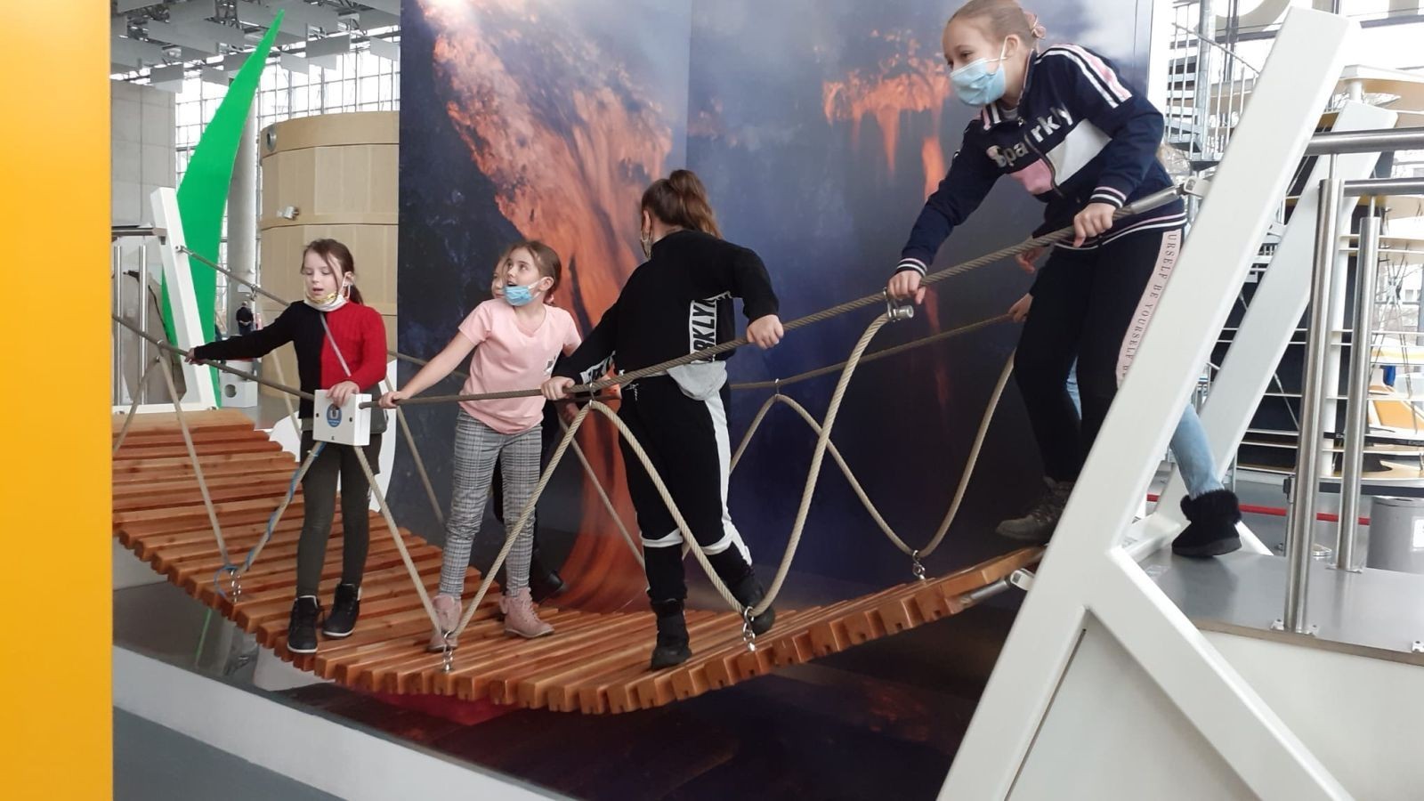 	14 grudnia 2021 uczniowie klas IIIa i IIIb uczestniczyli w wycieczce do Gdyni w ramach projektu Ministerstwa Edukacji i Nauki ,,Poznaj Polskę