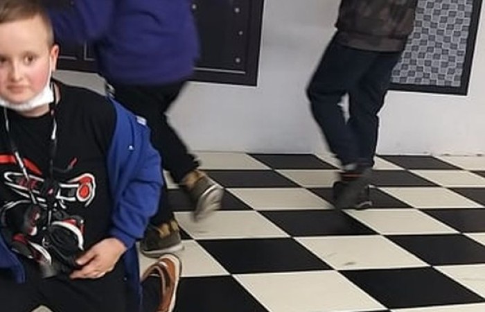 Drugim punktem zwiedzania było Centrum Nauki EXPERYMENT, które ma za zadanie rozbudzić ciekawość , wspomagać samodzielnie poznawanie świata i uczenie się. Uczniowie poprzez własne działanie i zabawę poznały prawa nauki.
 	Wycieczka dostarczyła dzieciom wielu niezapomnianych wrażeń .
