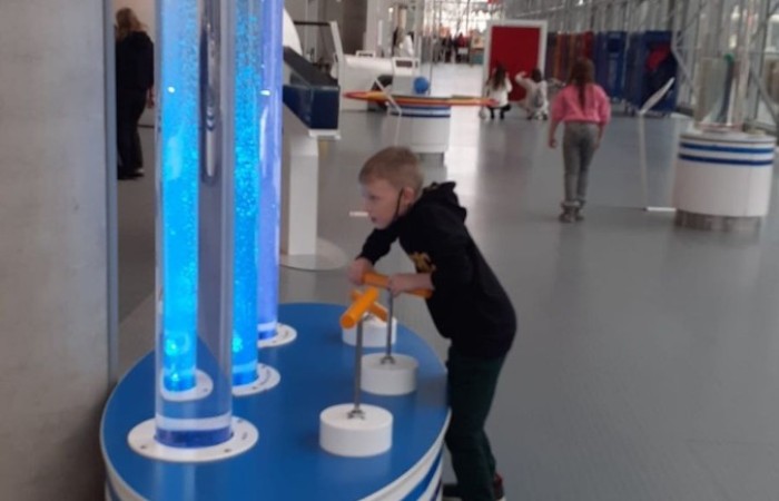 	14 grudnia 2021 uczniowie klas IIIa i IIIb uczestniczyli w wycieczce do Gdyni w ramach projektu Ministerstwa Edukacji i Nauki ,,Poznaj Polskę