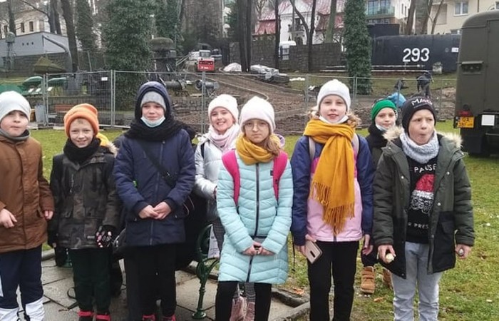 	14 grudnia 2021 uczniowie klas IIIa i IIIb uczestniczyli w wycieczce do Gdyni w ramach projektu Ministerstwa Edukacji i Nauki ,,Poznaj Polskę