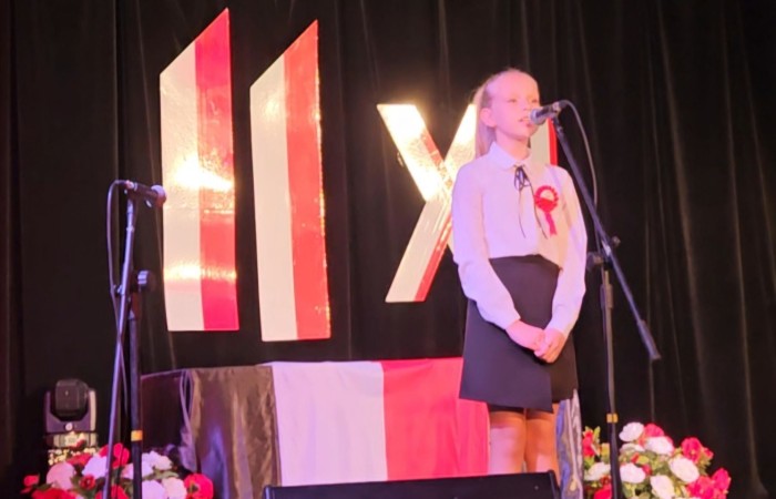 Nasza szkoła  uczestniczyła 11 listopada w występie artystycznym w sali widowiskowo-kinowej Pasłęckiego Centrum Kultury i Artystycznego z okazji Dnia Niepodległości. Na scenie zaprezentowały się uczennice z klasy 3a Zofia Misiułajtis i Magda Brzozowska z piosenką
 